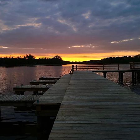 Domek Nad Jeziorem Piasutno Mazury ภายนอก รูปภาพ